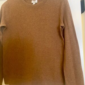 J Crew Women’s XS Crewneck Sweater.  Style is Teddie. NWOT - color is Caramel